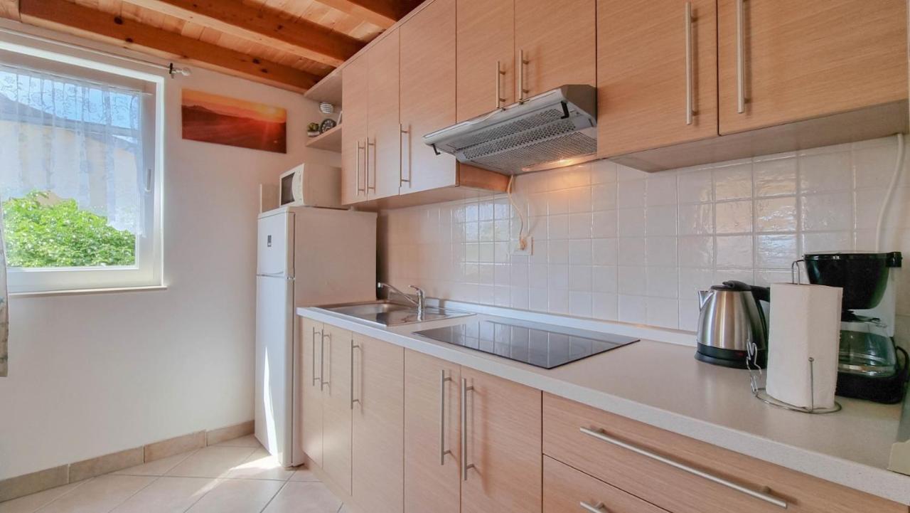 Carlo Apartment โลเวร็ตชิกา ภายนอก รูปภาพ